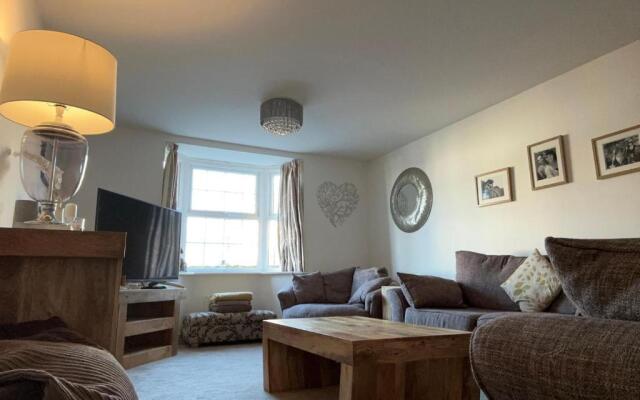 Stunning 4BD Family Getaway Westbury Wiltshire