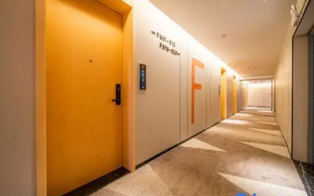 Understand Li .Hotel