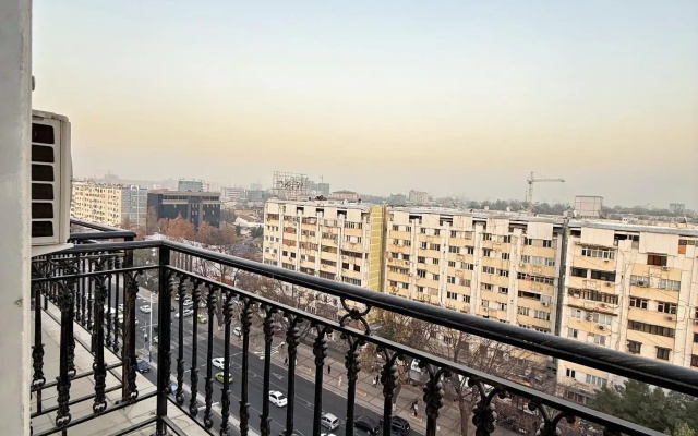 Royal Rentals (Роял Ренталс) на улице Амира Темура 86