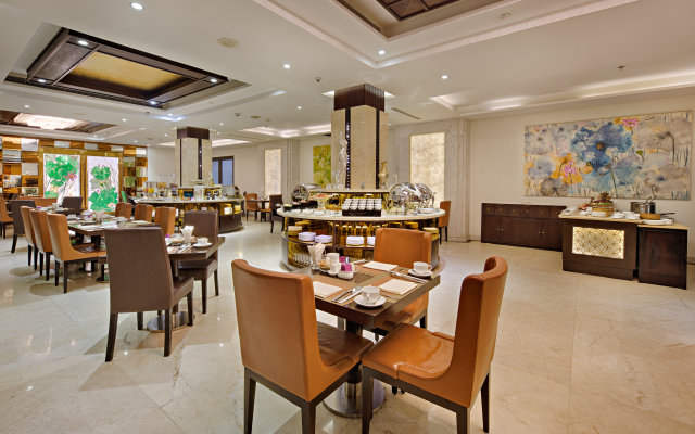 Holiday Beach Hotel Danang