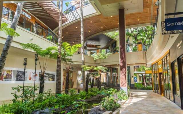 Waikiki Townhouse #1604