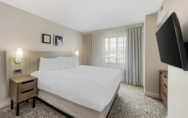 Sonesta ES Suites Austin The Domain Area
