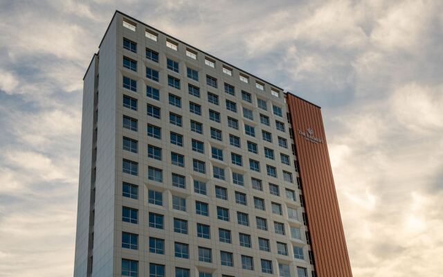 Radiant Nampo Hotel