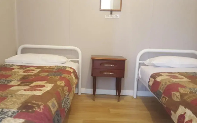Tingle All Over Budget Accommodation