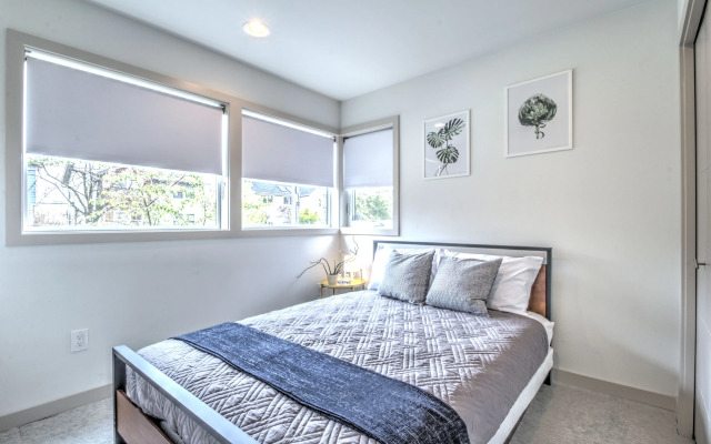 Modern Home with Rooftop Oasis