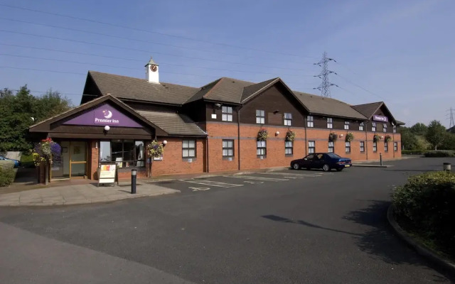Premier Inn Walsall - M6 J10