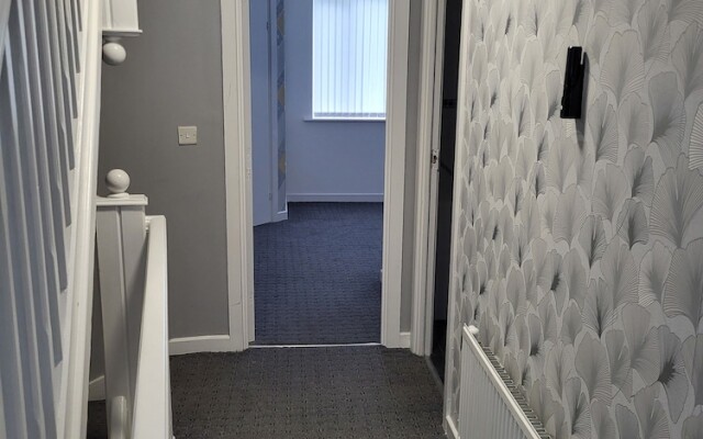 Impeccable 4-bed House in Leicester