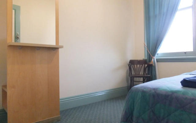 Criterion Hotel Warwick