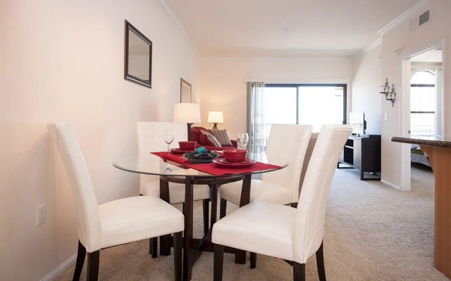 Oakwood at La Jolla Crossroads