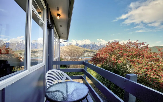 Scenic Apartment 1