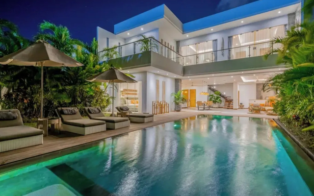 Flores Villa by Betterplace