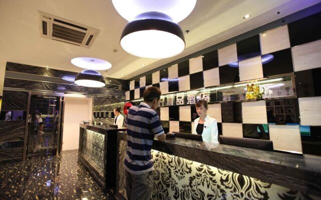 By Ron Hotel