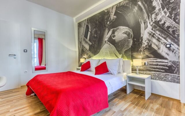 Split Urban Rooms III