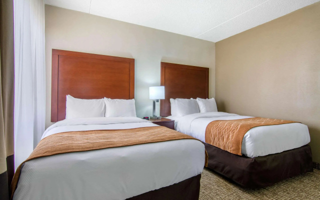 Comfort Inn & Suites Wichita Northeast