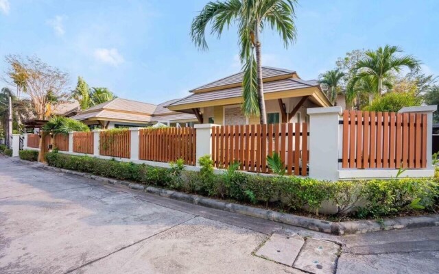 4 bedroom 4 bathroom near beach 5 min