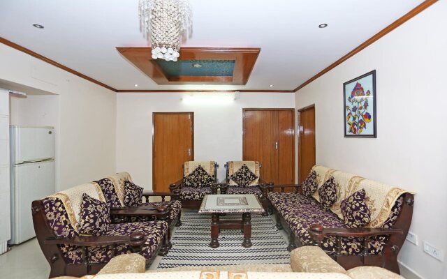 OYO 730 Hotel Karishma Homes
