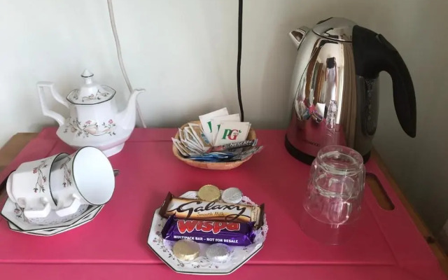 Room-orchard Manor, Fore Street Probus,