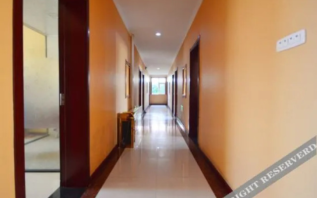 Xinzhou qi village hot spring resort yunzhongshan hotel