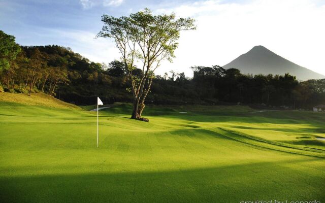 Hotel La Reunion Golf Resort and Residences