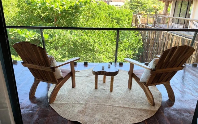 Casa Teka