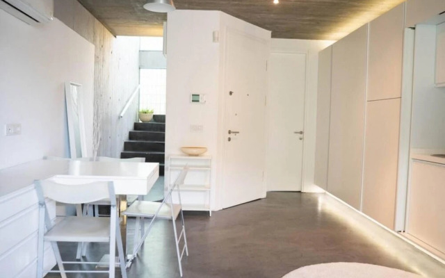 Stylish and Central Duplex House in Beyoglu