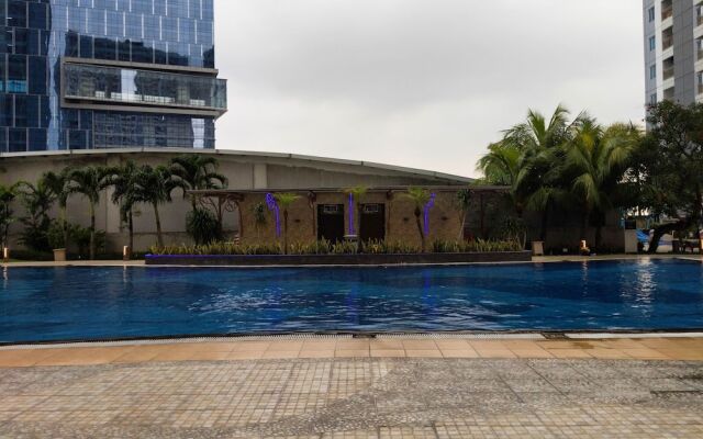 Strategic Studio Apartment at Orchard Mansion Supermall