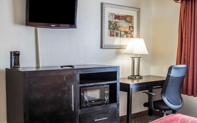 Comfort Inn North