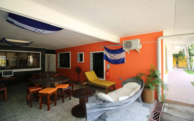 1877 Hostel