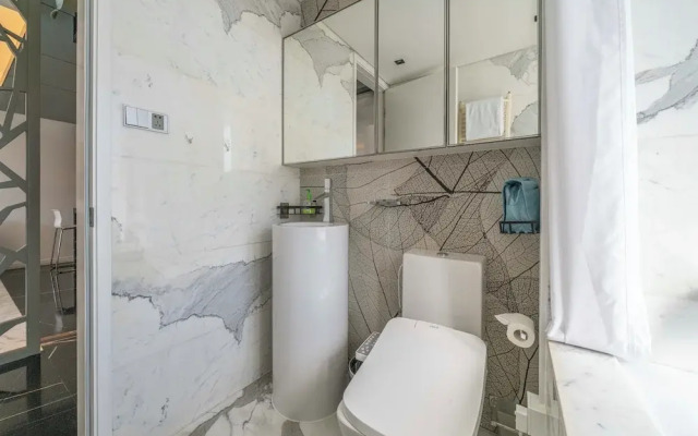 Tyms Modern 2BR 1BA Loft Yongxin