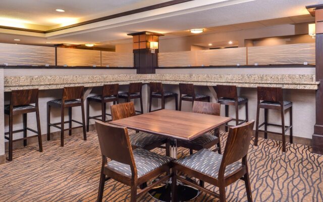 Holiday Inn Express & Suites Topeka West I-70 Wanamaker by IHG