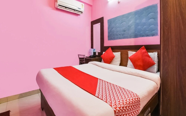 OYO 16170 Bansiya Palace