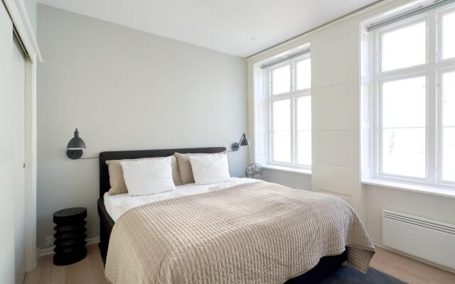 130 Sqm - Nyhavn/New Harbor Location - 150M To Metro