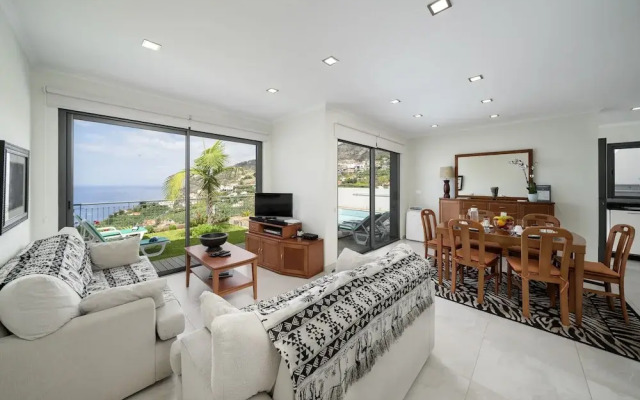 Casa Amaro Mar by Our Madeira