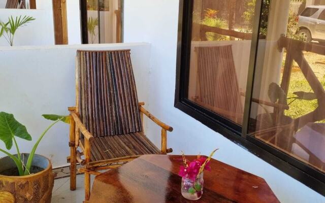 Balungi Bungalow & Restaurant