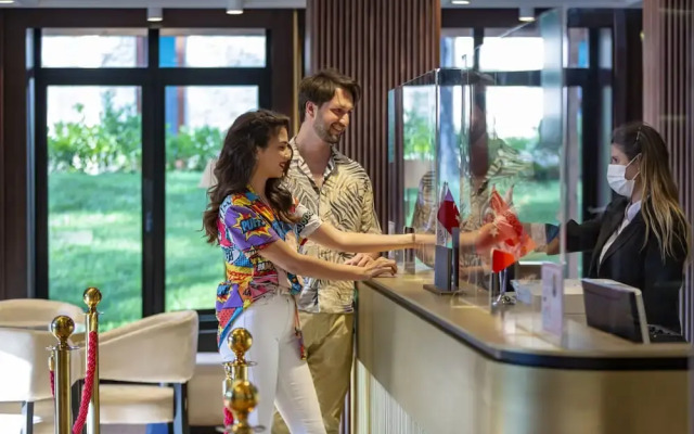 Marisstone Hotel Villa