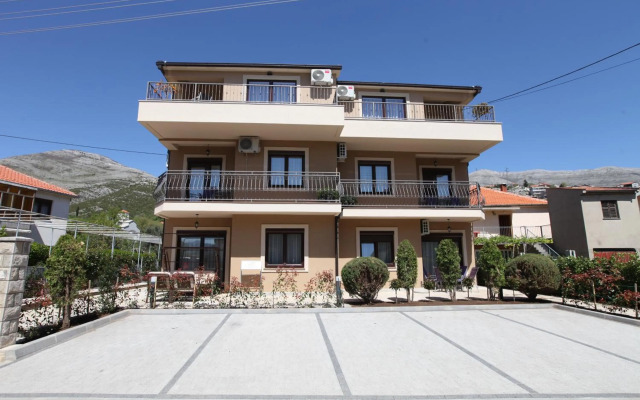 Luxury Apartments Taša