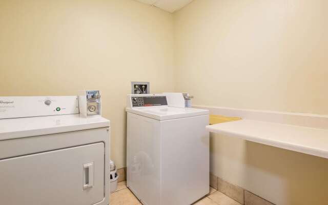 Quality Inn & Suites CVG Airport