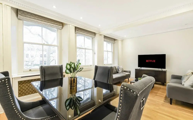Luxury Knightsbridge Home Next To Hyde Park