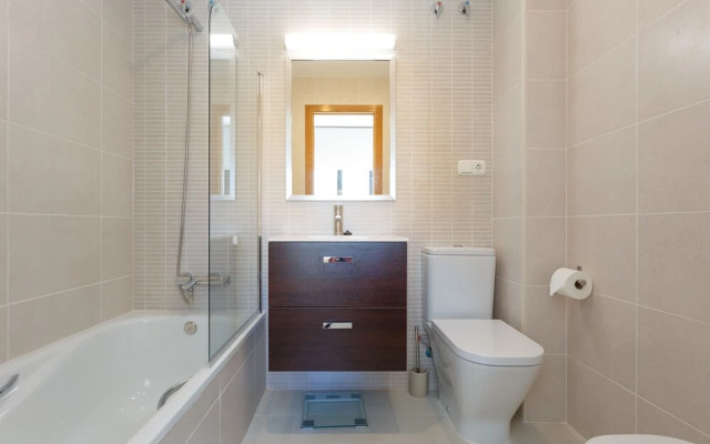 Real Escuela Home Surthy Apartments