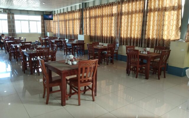 Man Shwe Li Hotel
