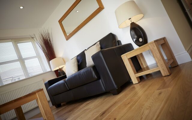 Hendry Court By Esa