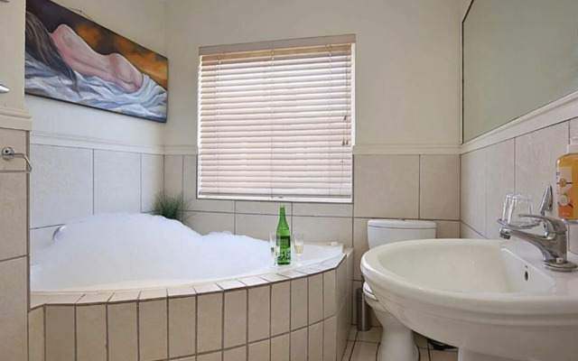 7th Wonder Guesthouse