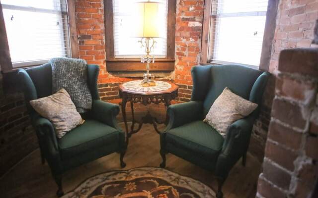 Bed & Breakfast On Broadway