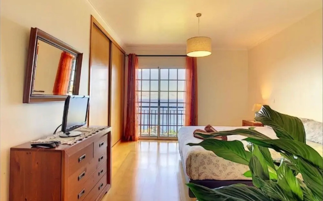 Casa Laranja by HR Madeira