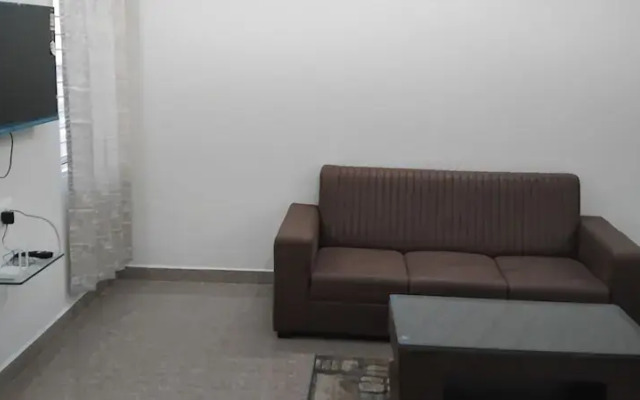 SLV Aashraya Apartment Stay