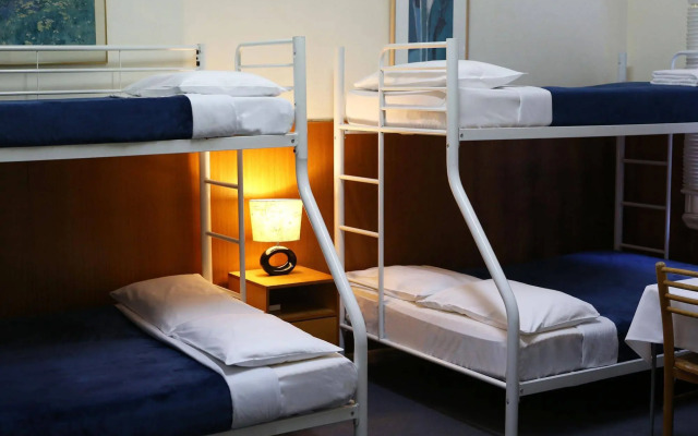 Holiday Lodge Hotel