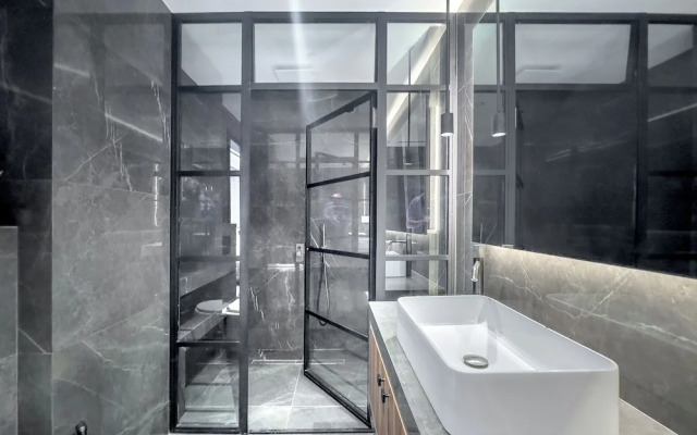 Phaedrus Living Apollo Skyview Penthouse