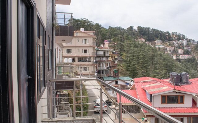Uphill Courtyard by OYO Rooms