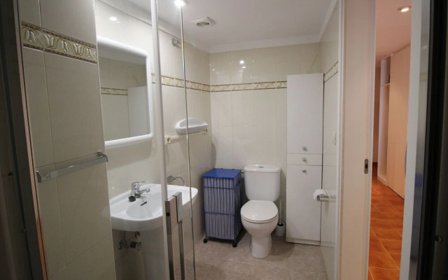 Modern Apartment With Wifi and sea Views