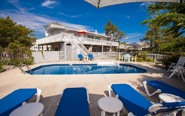 Recovery Room - 6 Br Home